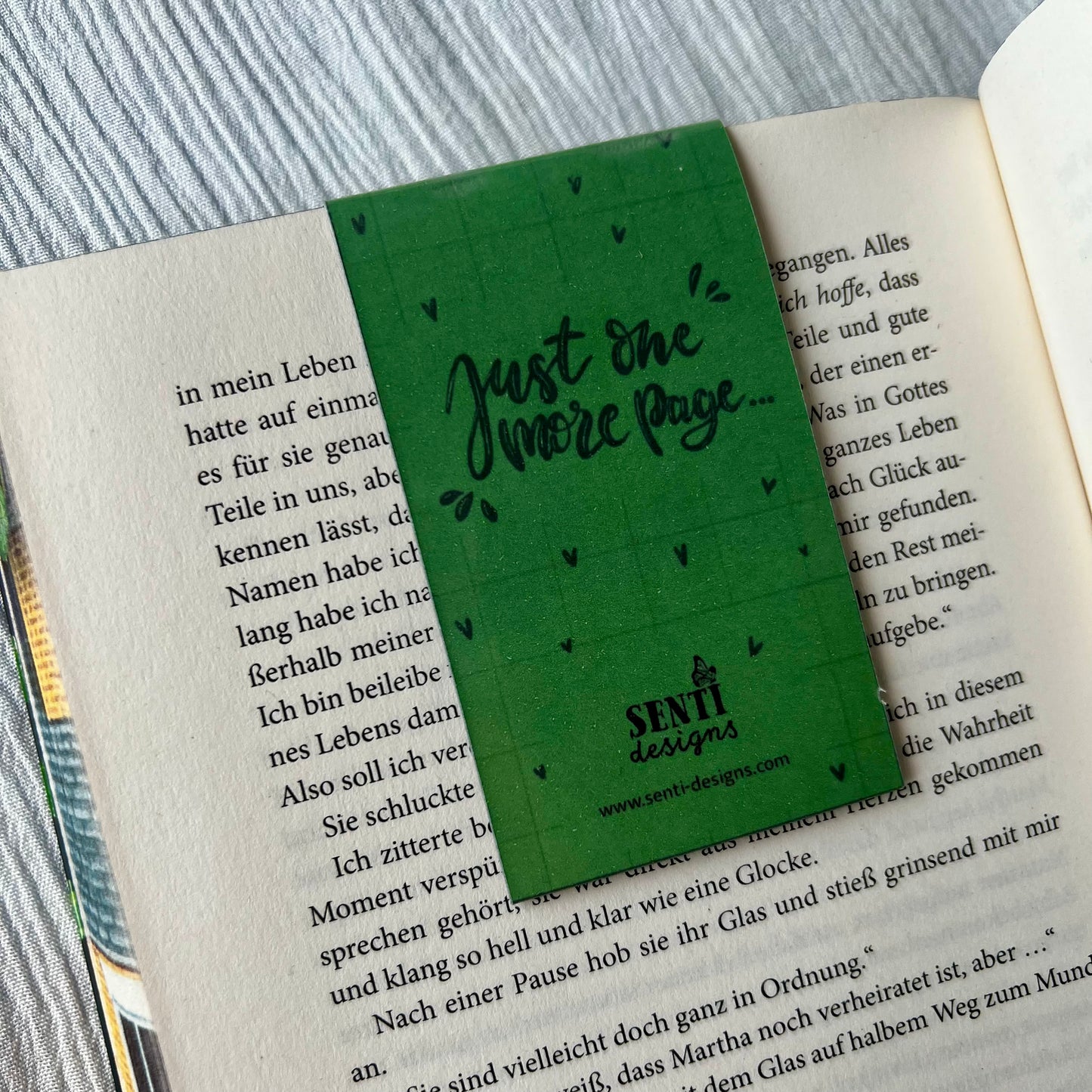 Magnetic bookmark "Alocasia"