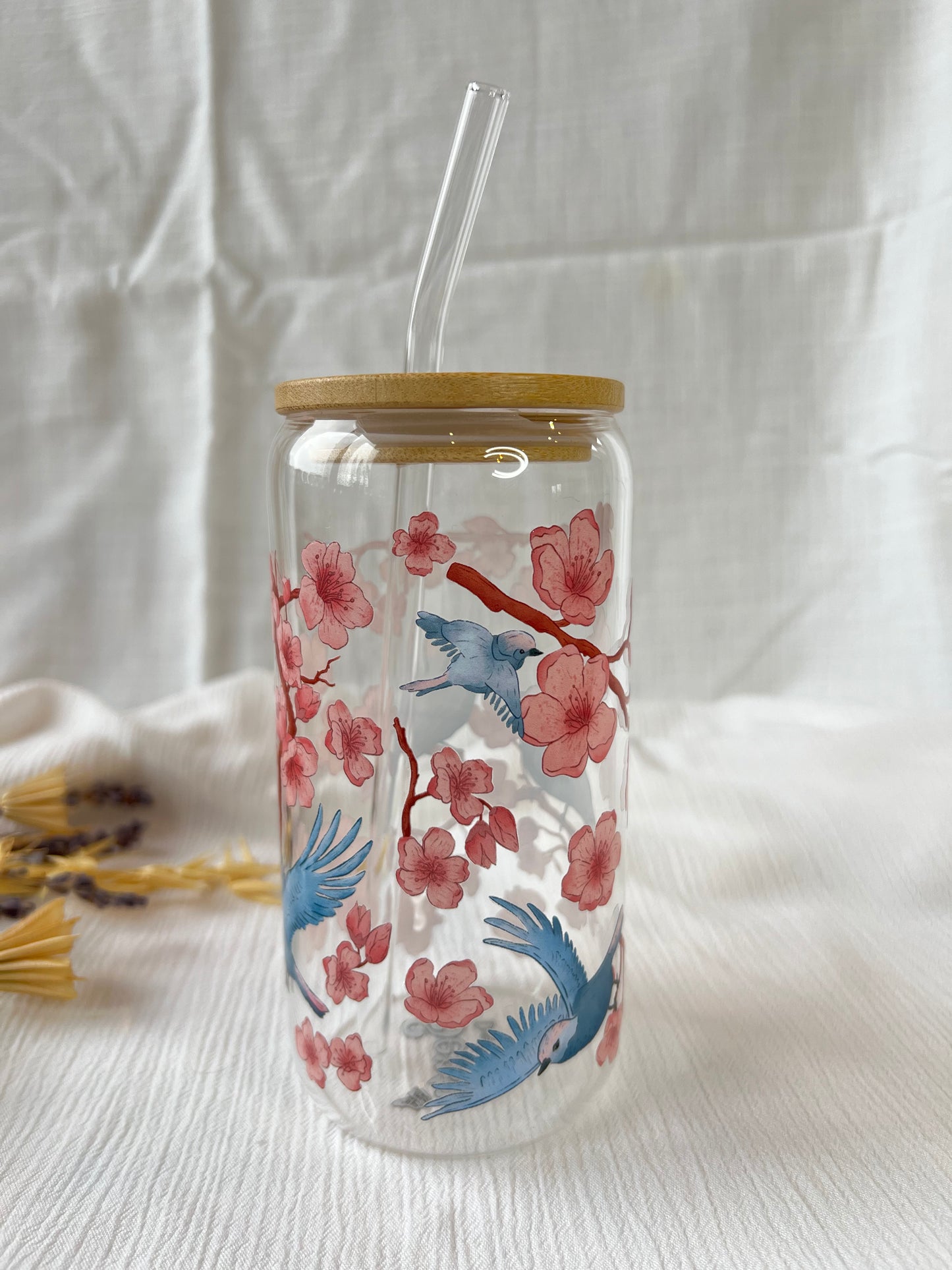 Glas-Trinkglas „Cherry Blossom“ – mit Holzdeckel & Glasstrohhalm