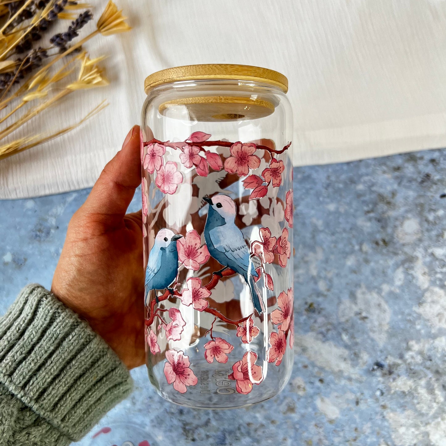Glas-Trinkglas „Cherry Blossom“ – mit Holzdeckel & Glasstrohhalm