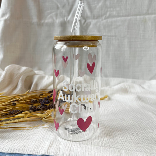 Glas-Trinkglas „Socially Awkward Club“ – mit Holzdeckel & Glasstrohhalm