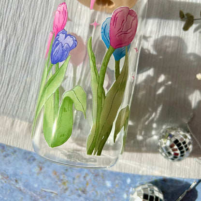 Glas-Trinkglas „Tulip Bloom“ – mit Holzdeckel & Glasstrohhalm
