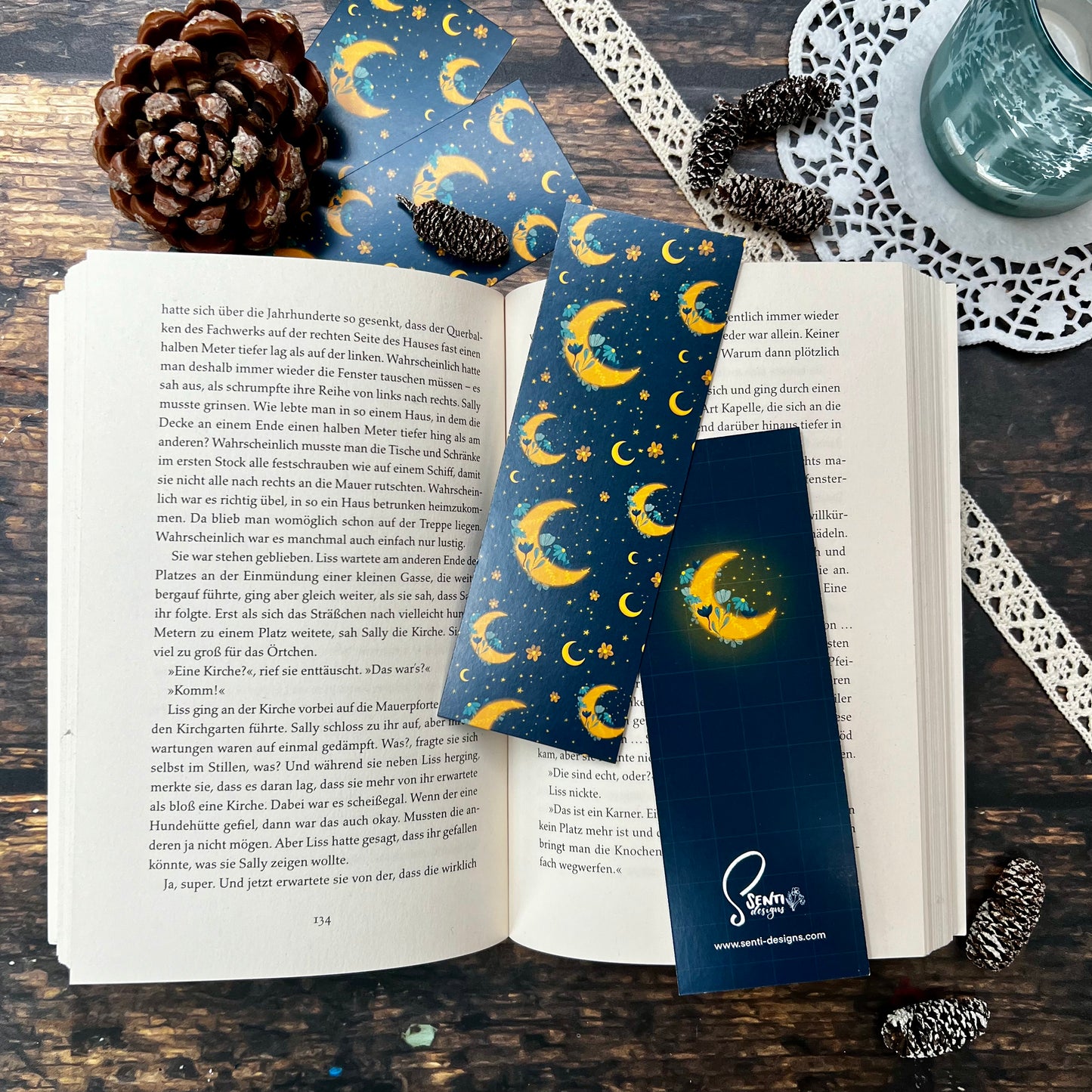 Bookmark - Magical Moon