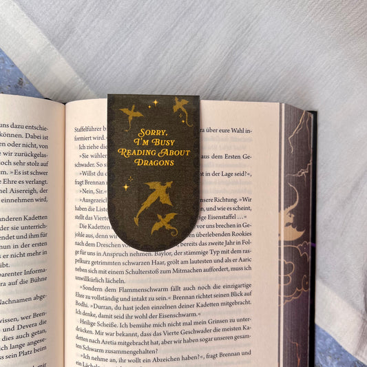 Magnetisches Lesezeichen „Reading About Dragons“